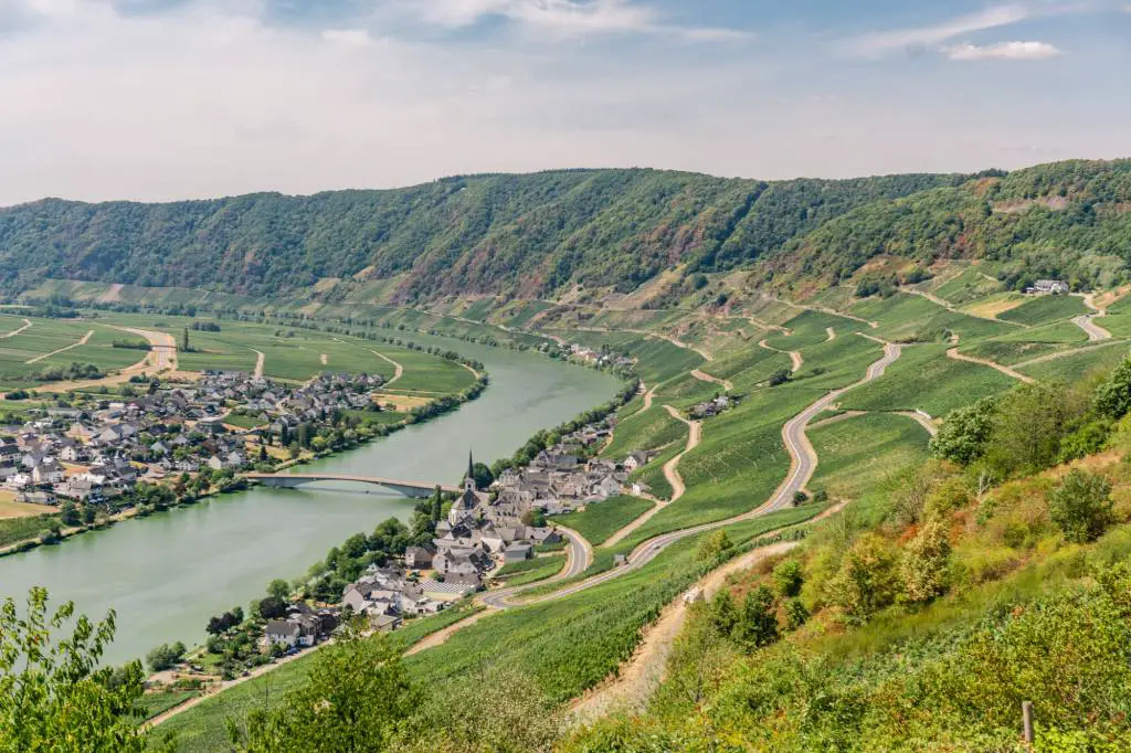 mosel valley wine region germany