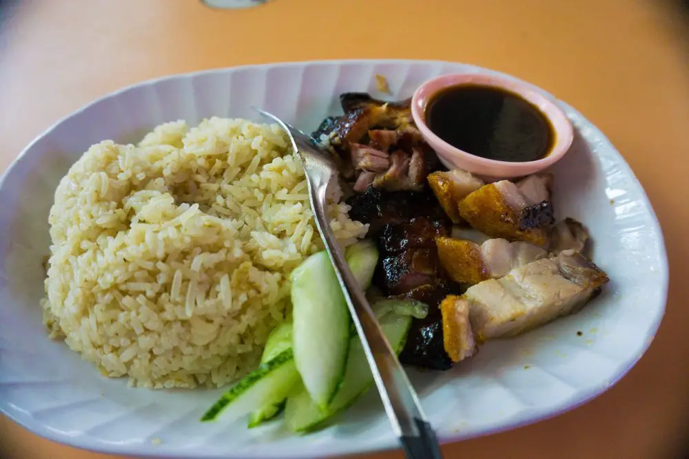Char Siew Pork: Slow cooked pork belly is another common dish in Singapore. And yes, it is indeed tasty. 
