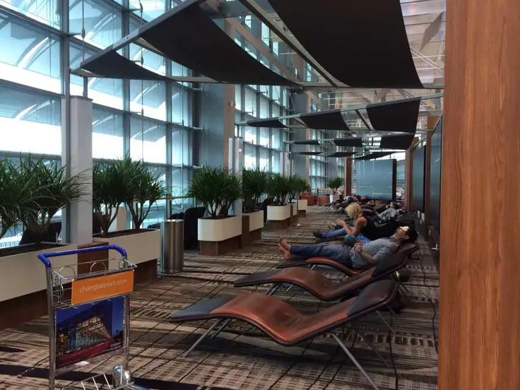 Changi Airport Snooze Lounge