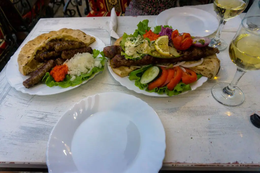 Cevapcici and grilled meat platter Tima Irma