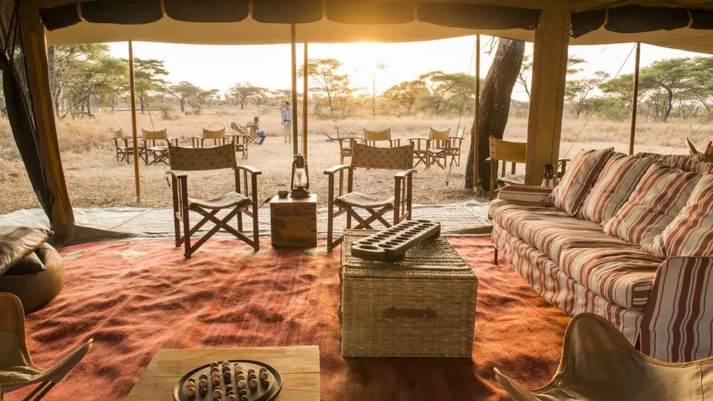 Nomad Serengeti Lodge