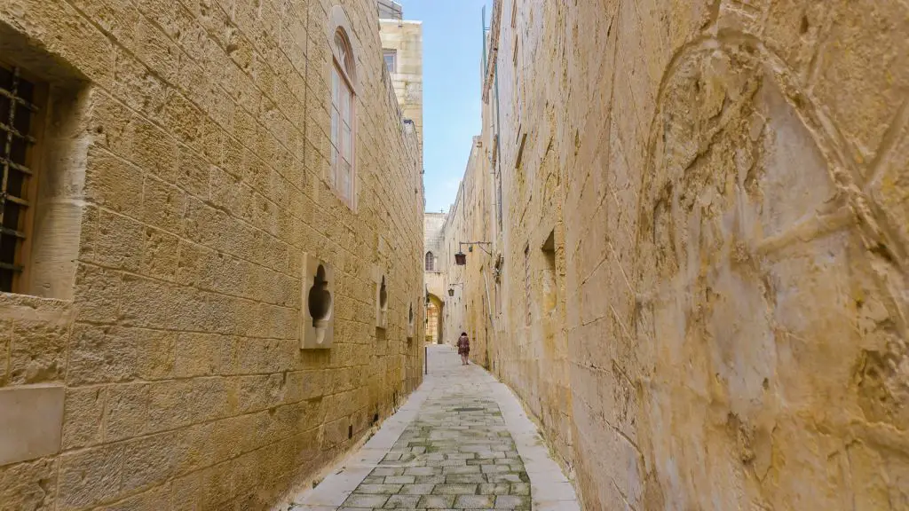 More walking down the streets of Mdina