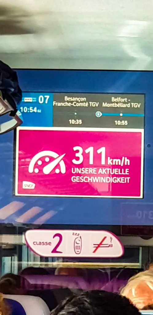 Blazing fast speeds on the SNCF trains