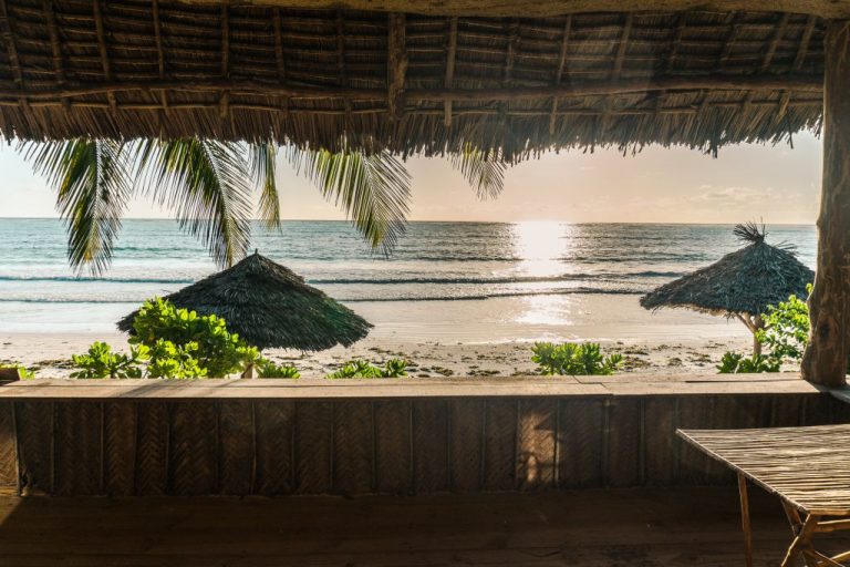 zanzibar sunrise at bandas