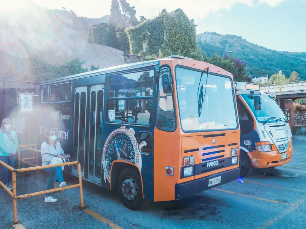 Buses in Capri