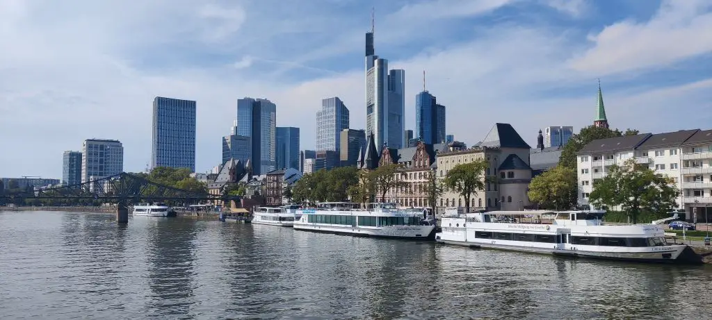 Frankfurt primus ferry ride