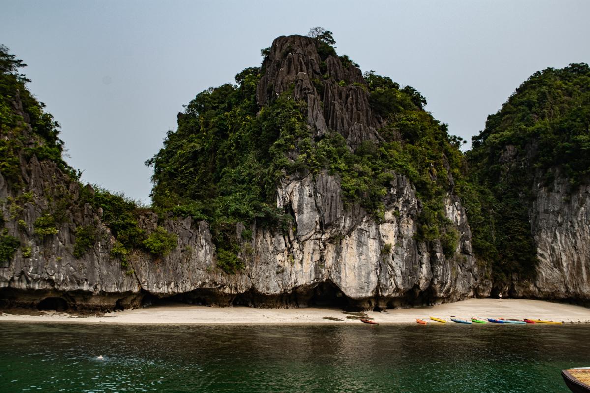 halong bay vietnam cruise 