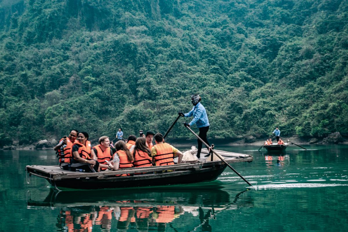 halong bay vietnam cruise
