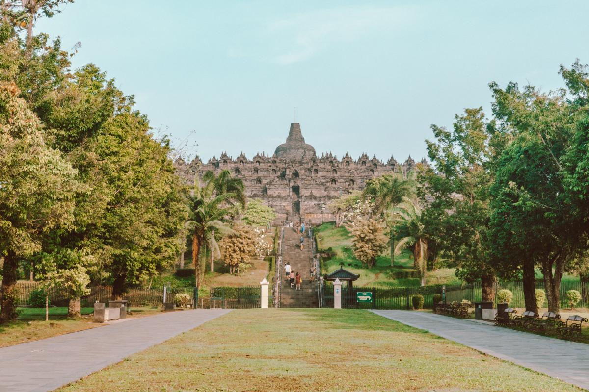 Borobudur temple buddhist indonesia