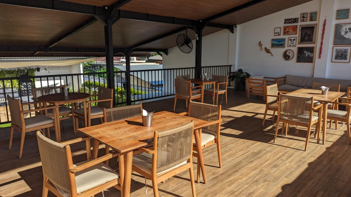 Curfew cafe Kuta lombok