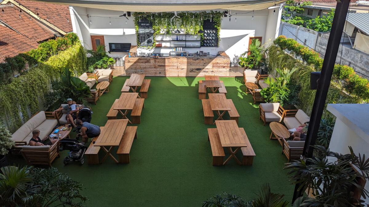 Curfew cafe Kuta lombok