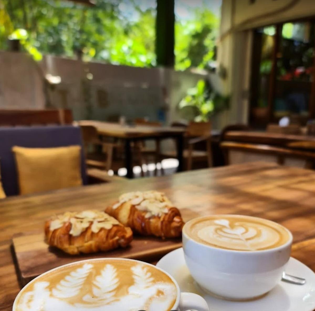 The breakery lombok cafe bakery