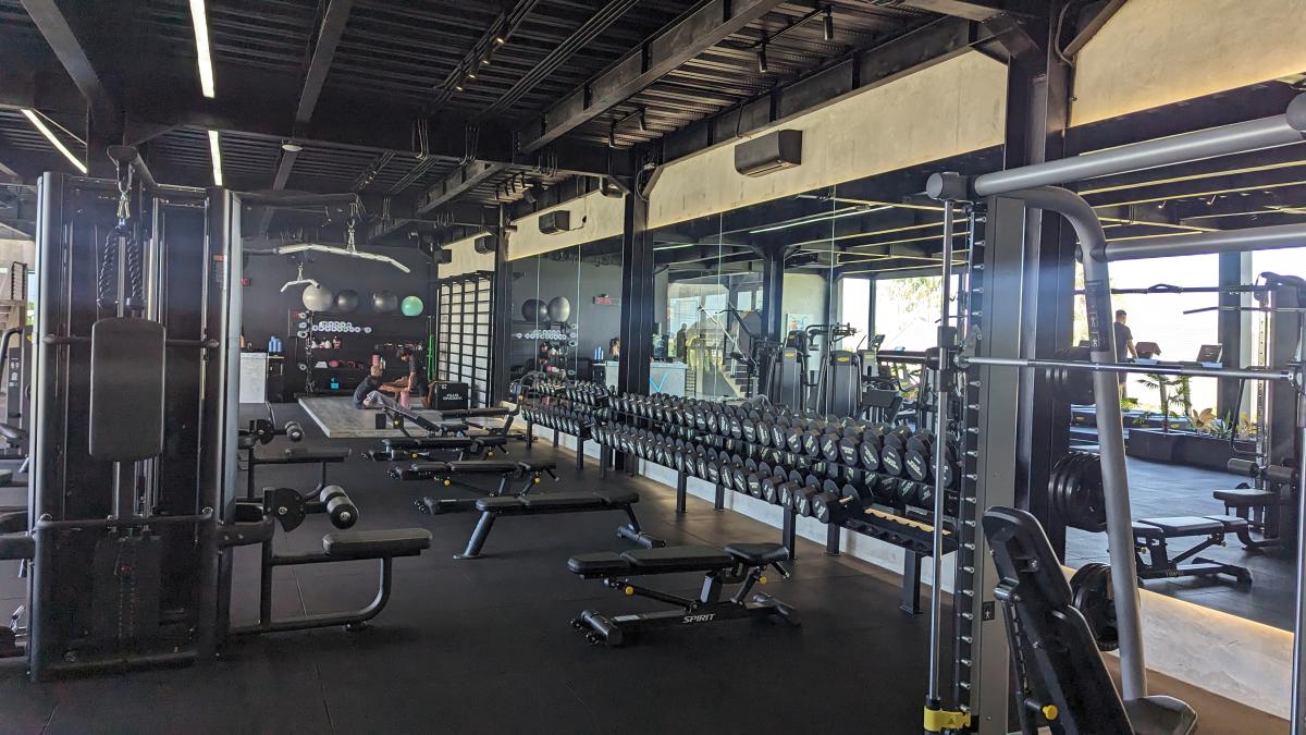 Wrong Gym bali pererenan canggu