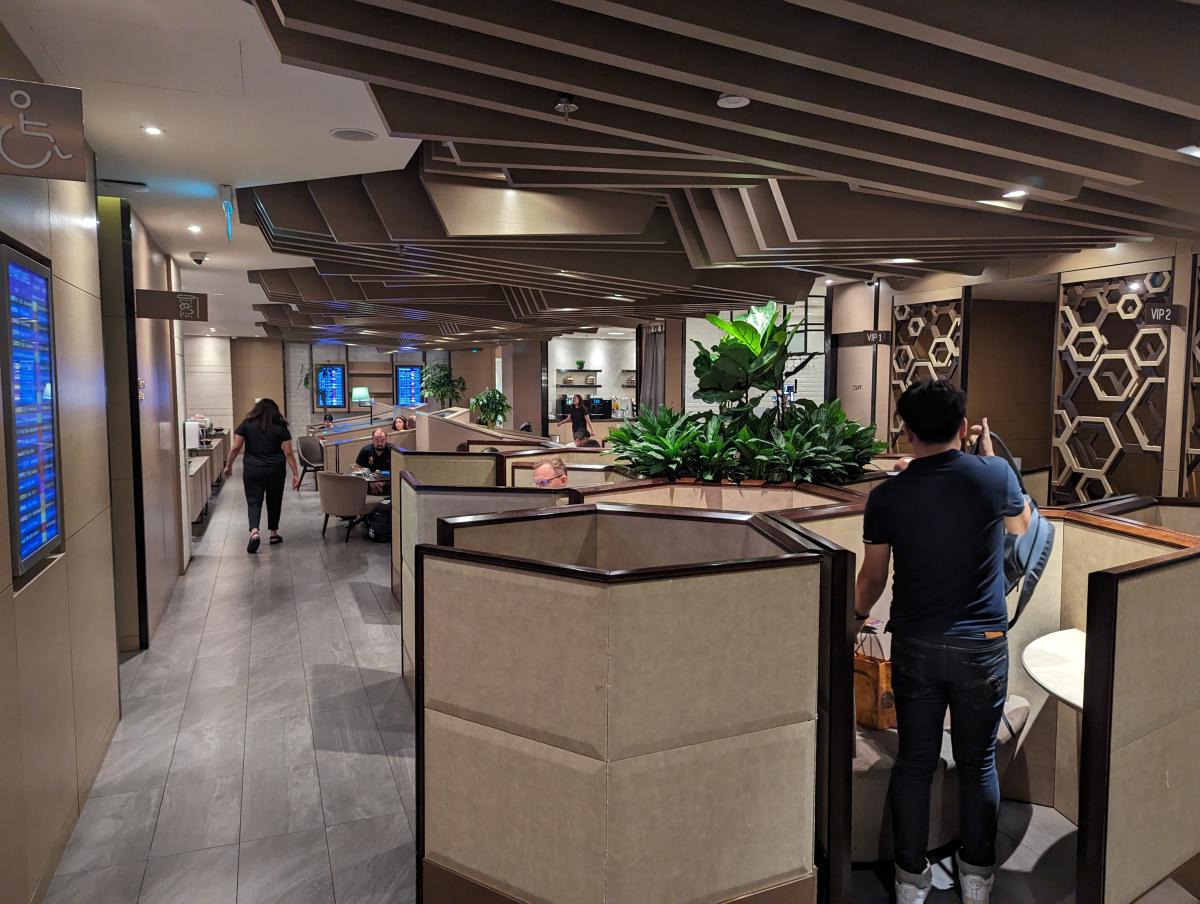Plaza Premium SIngapore Changi airport