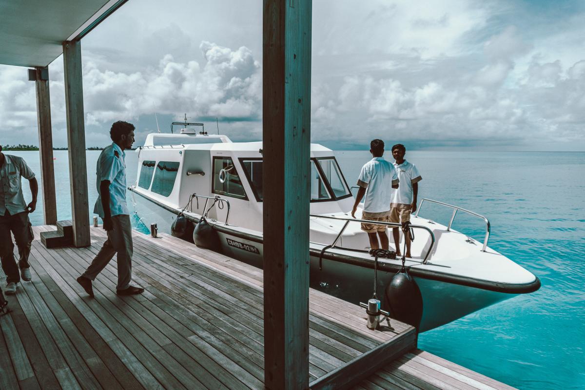 Ritz Carlton speedboat transfer Maldives