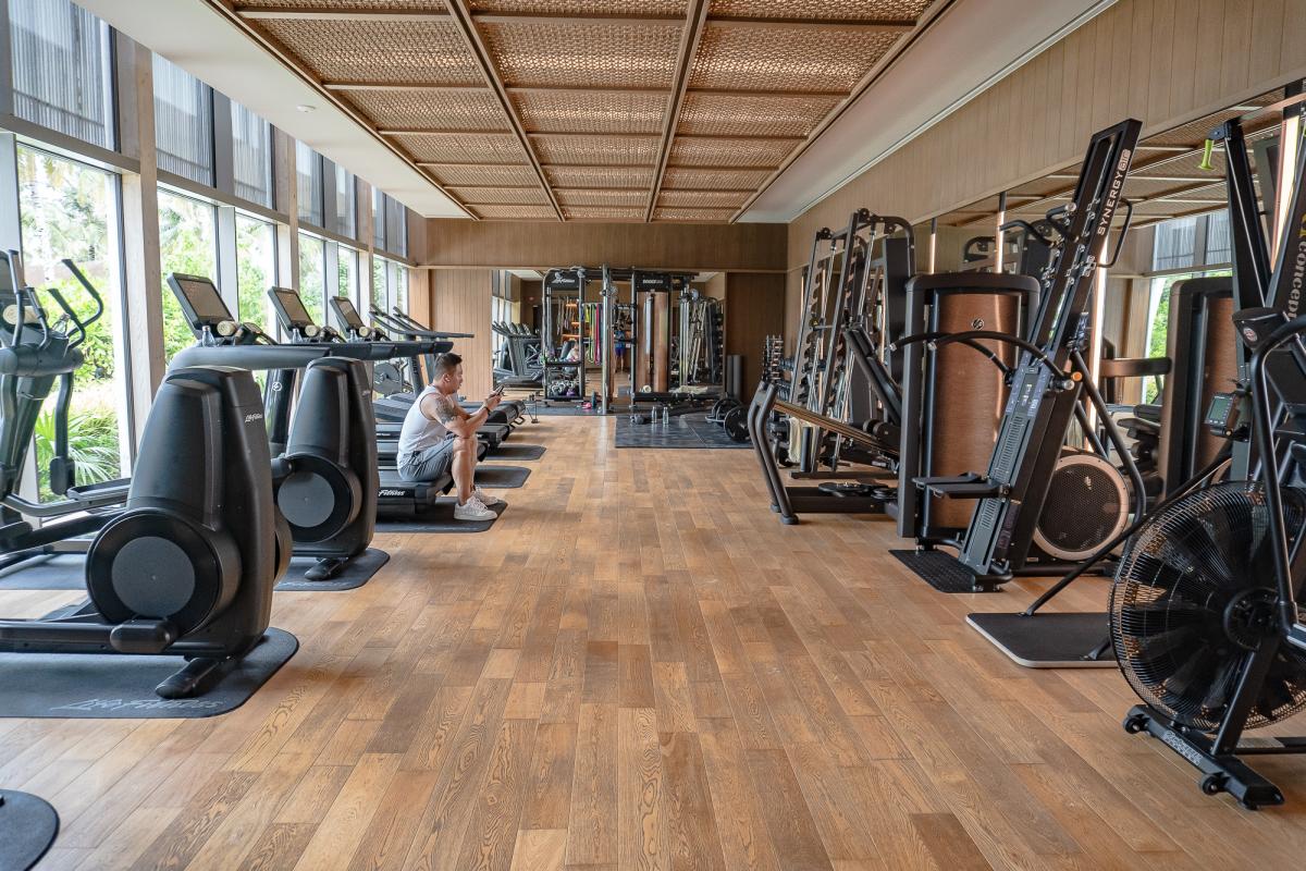 Ritz Carlton Maldives gym fitness center