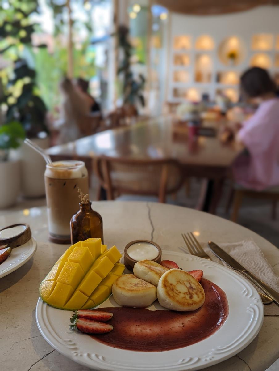 Home cafe bali ubud