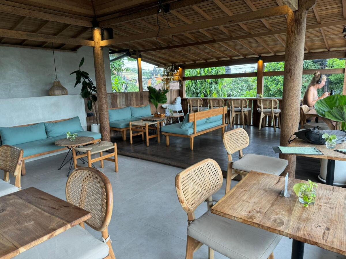 Noah cafe pererenan canggu bali