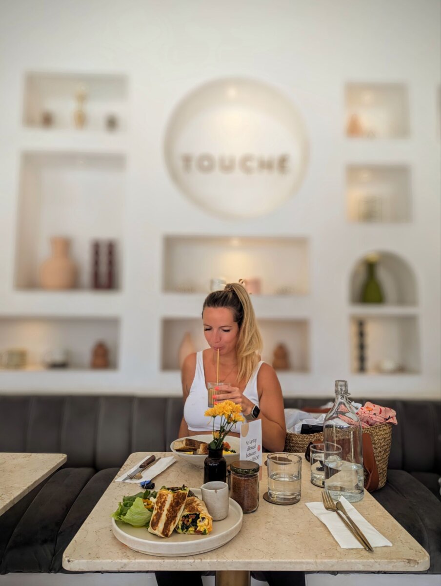 Touche bali cafe canggu pererenan