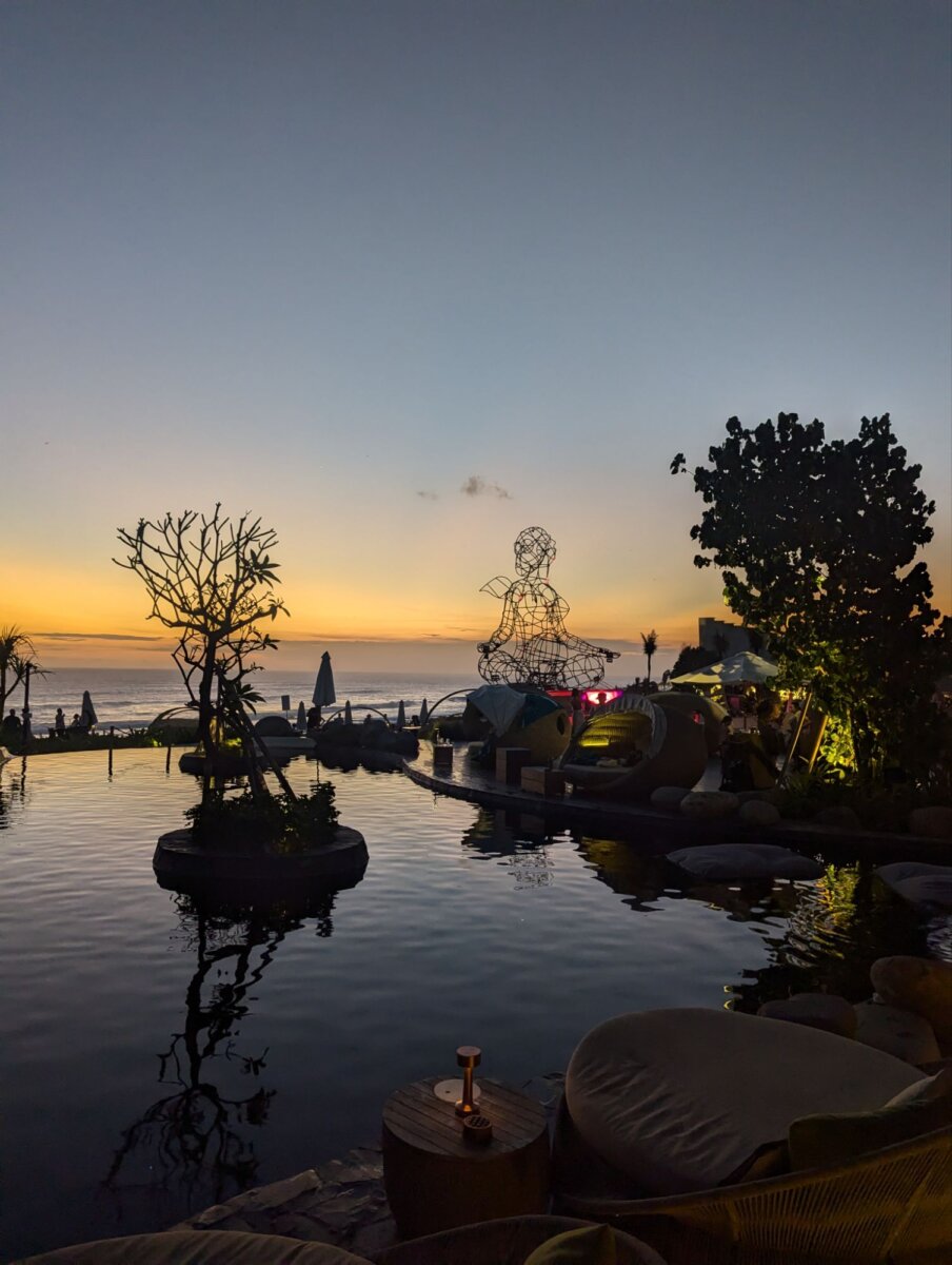 luma beach club bali