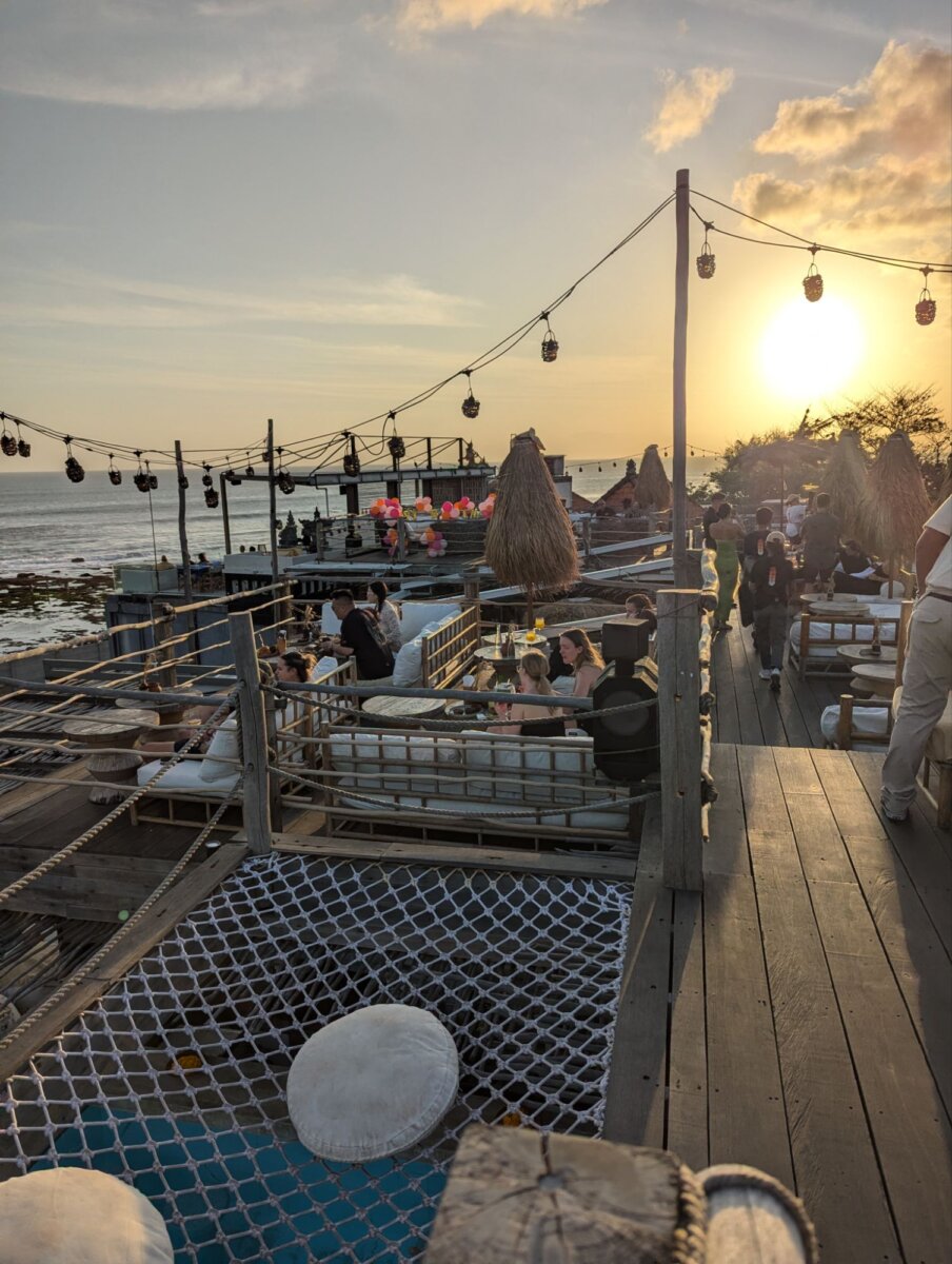 sol pererenan beach bali