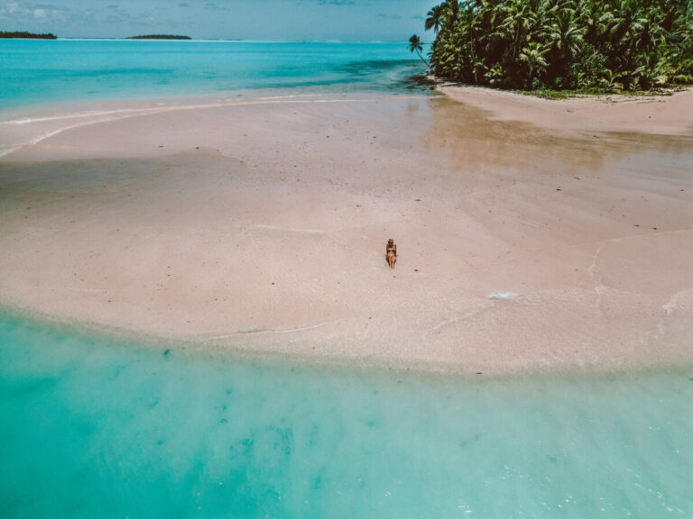 Aitutaki Sandbank lagoon