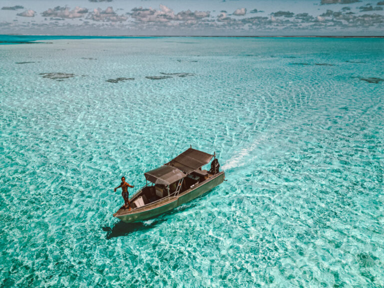 Aitutaki lagoon beaches cook islands