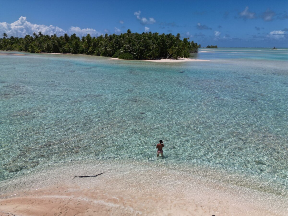 Fakarava island south