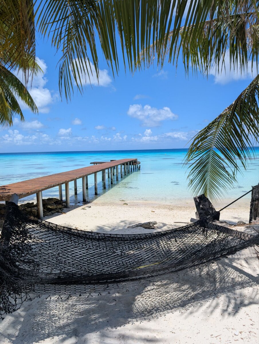 Dive shop o2 fakarava