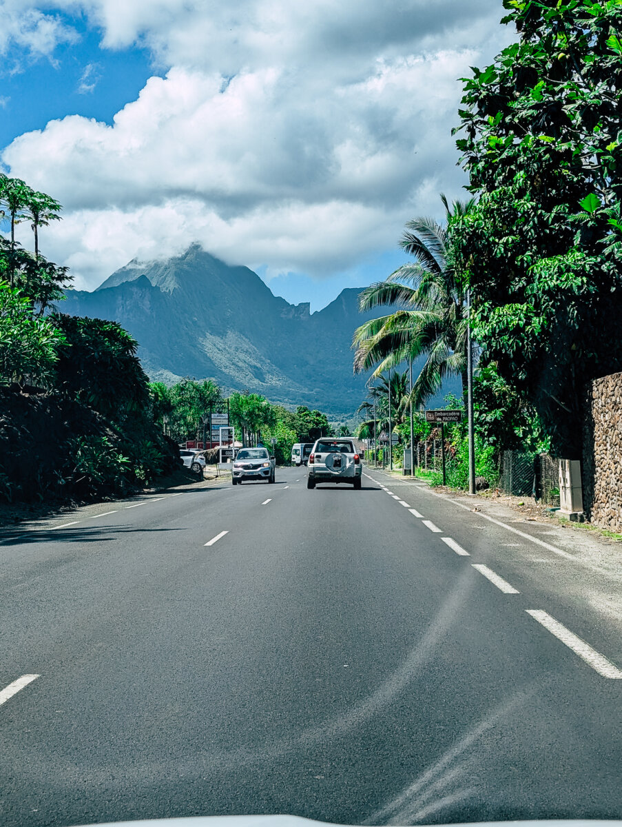 driving in moorea