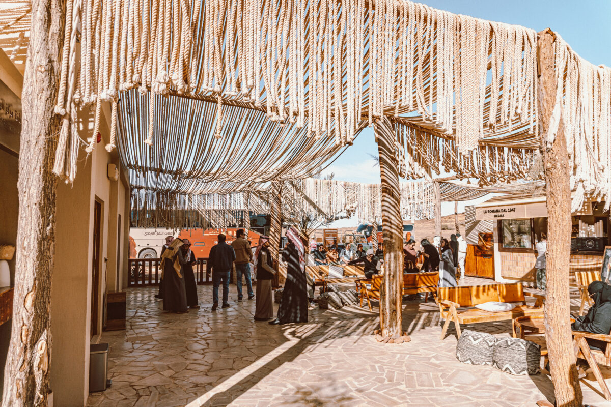 alula saudi arabia hegra