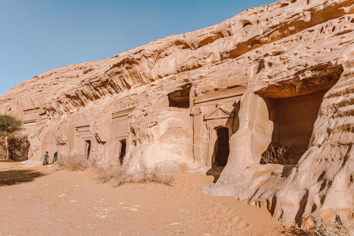 alula saudi arabia hegra