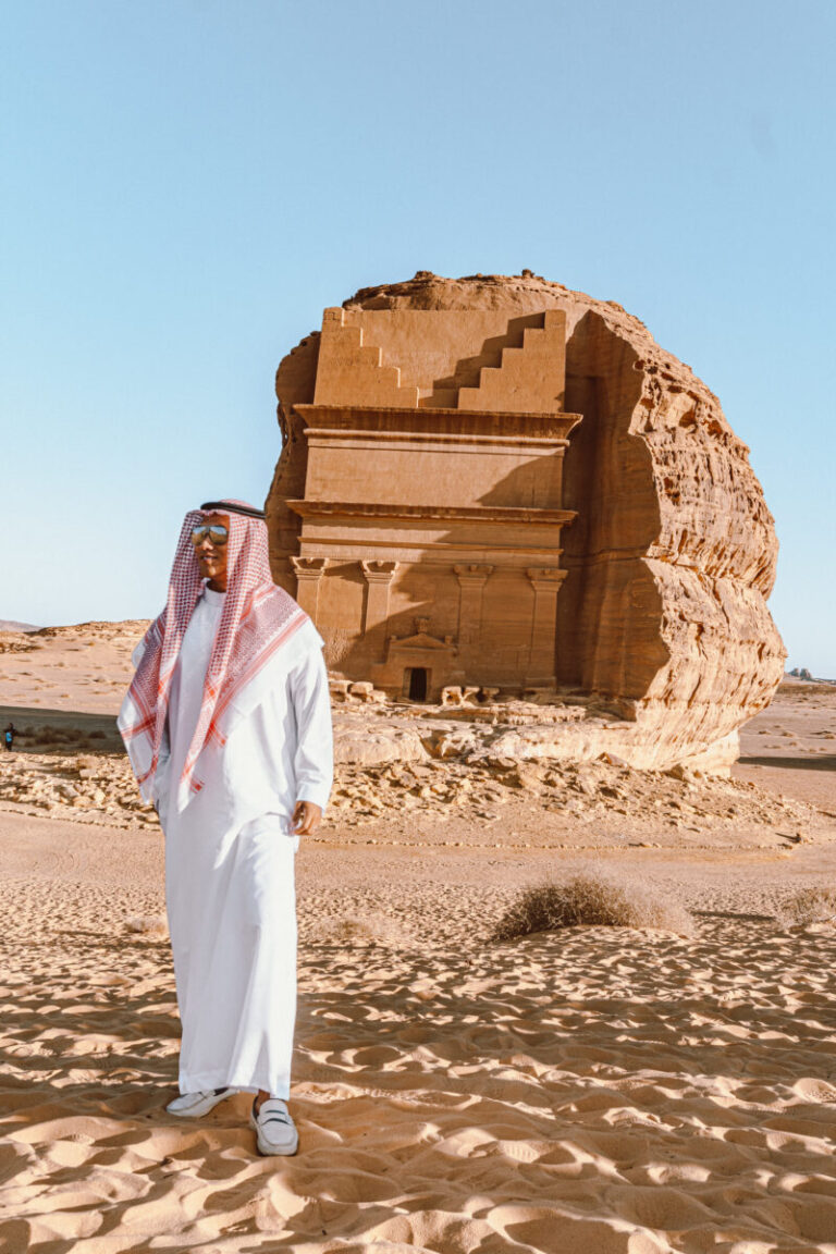 alula saudi arabia hegra
