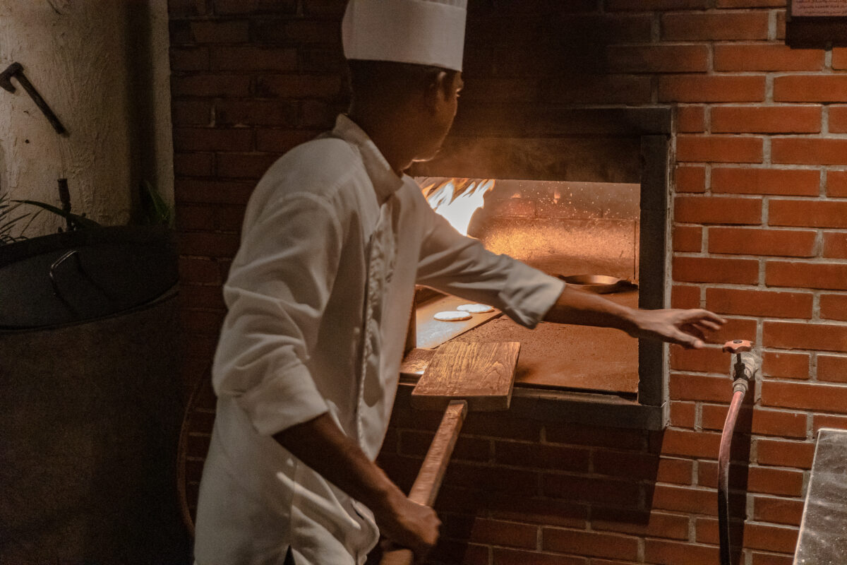 Yasmeen restaurant waldorf maldives