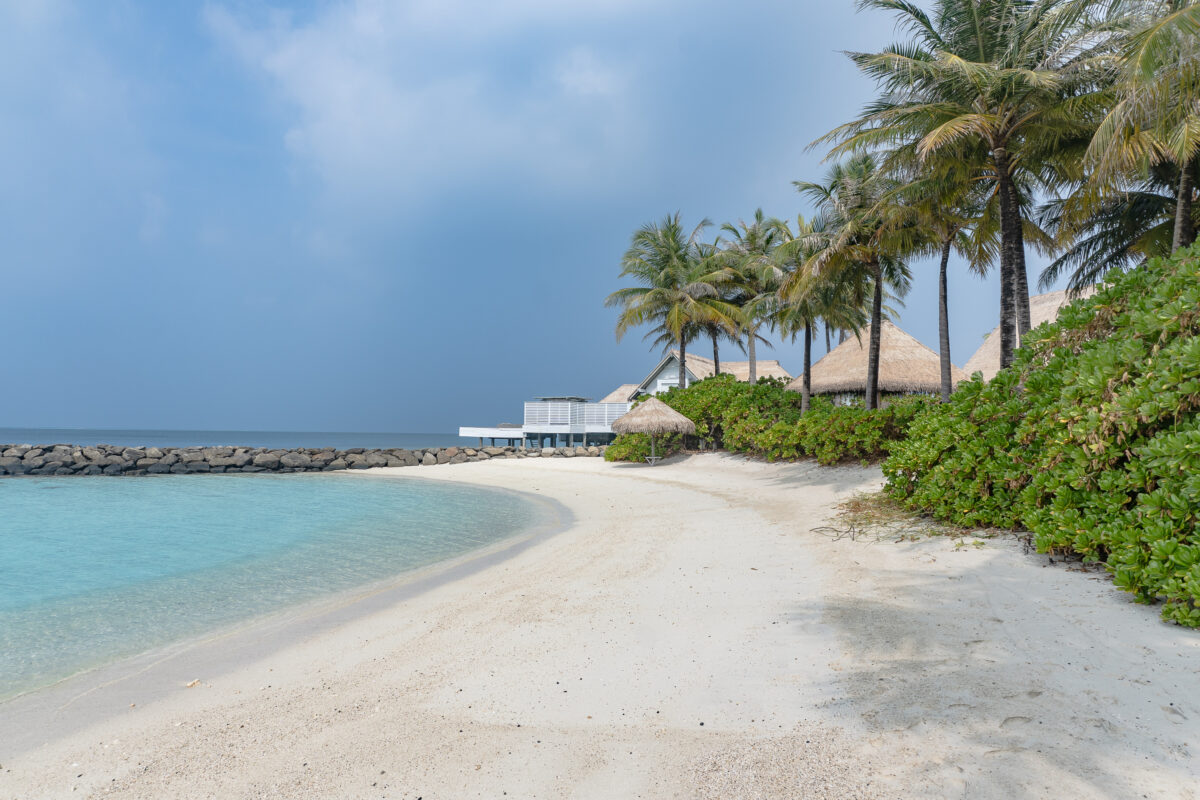waldorf astoria maldives beach
