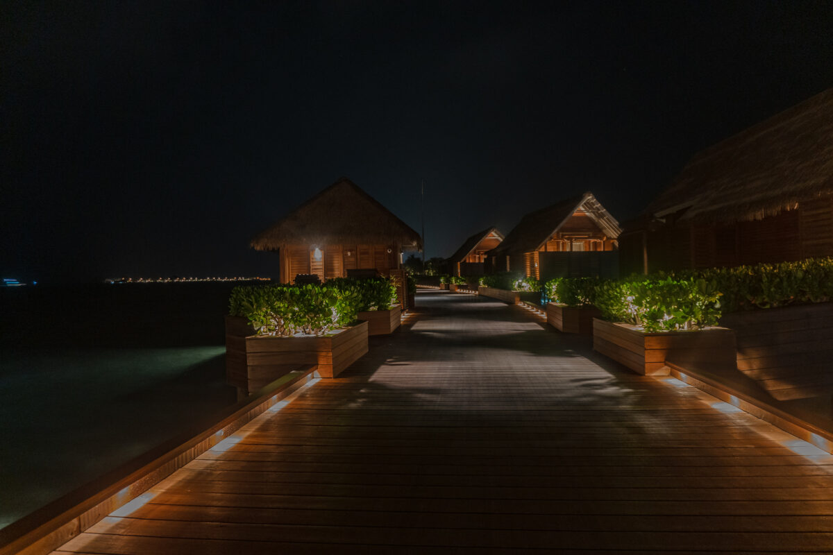 waldorf astoria maldives at night