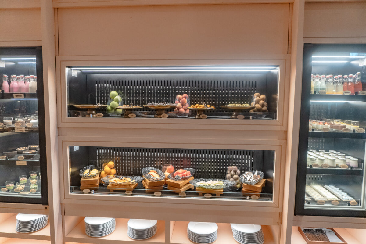 waldorf maldives breakfast buffet